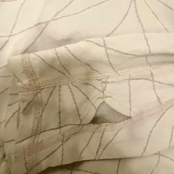 Lilac Lululemon Running Shirt Size 4 - Picture 3 of 6